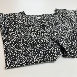 Peck & Peck Capri pants size 6 black n white